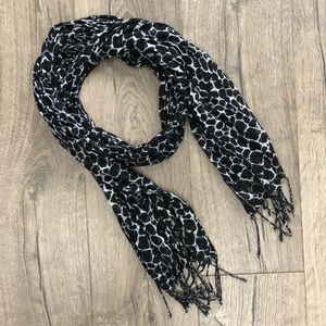 Old Navy lightweight scarf